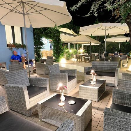 Art Hotel La Perla Беллария-Иджеа-Марина Экстерьер фото